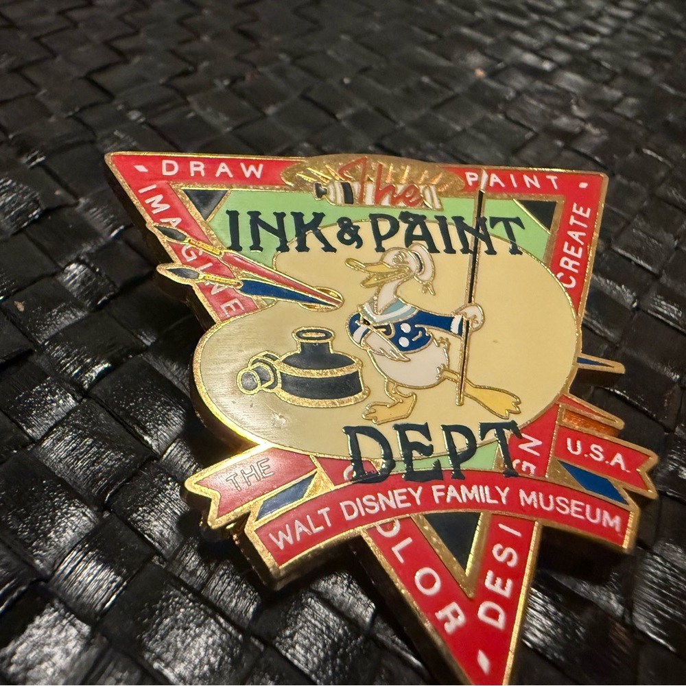 Disney Ink & Paint Department Trading Pin - Picture 3 of 4